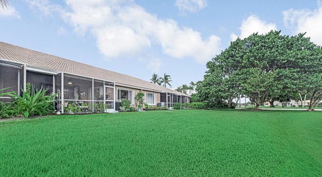 8429 LONG BAY, West Palm Beach, FL 33411