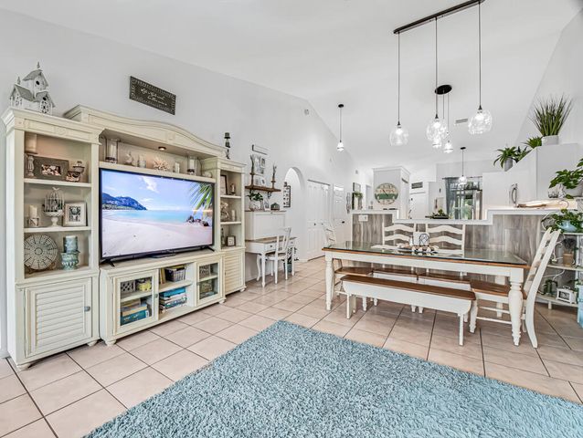 8429 LONG BAY, West Palm Beach, FL 33411