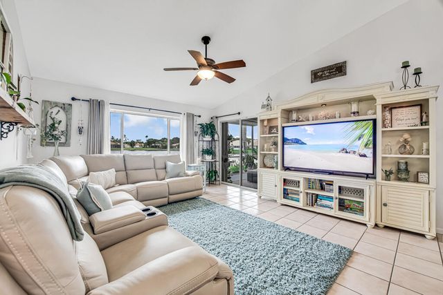 8429 LONG BAY, West Palm Beach, FL 33411