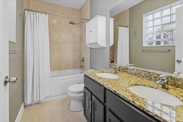 1533 N Campbell Avenue 3, Chicago, IL 60622