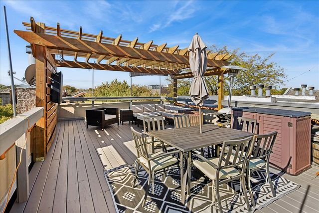 1533 N Campbell Avenue 3, Chicago, IL 60622