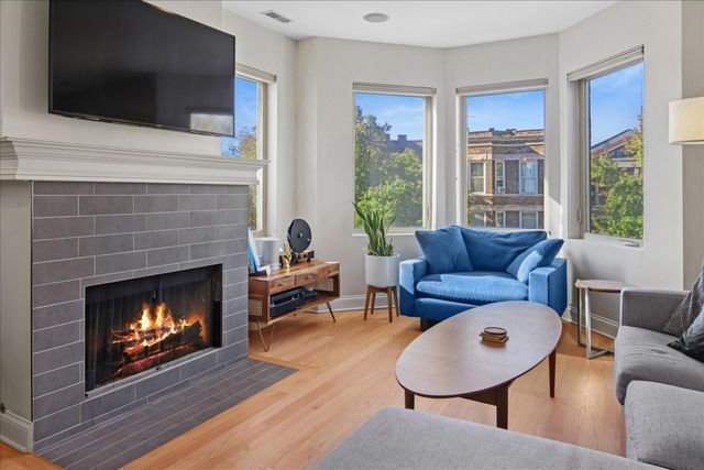 1533 N Campbell Avenue 3, Chicago, IL 60622