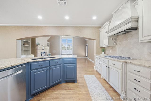 11281 S 72nd East Place, Bixby, OK 74008