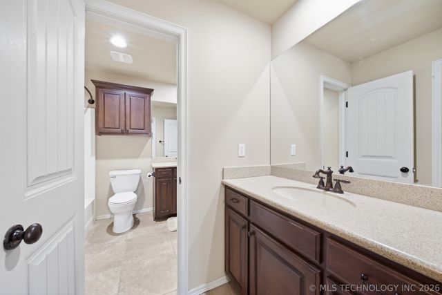 11281 S 72nd East Place, Bixby, OK 74008