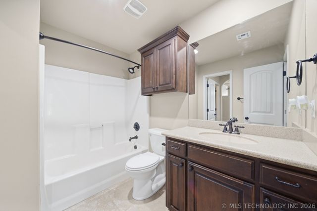 11281 S 72nd East Place, Bixby, OK 74008
