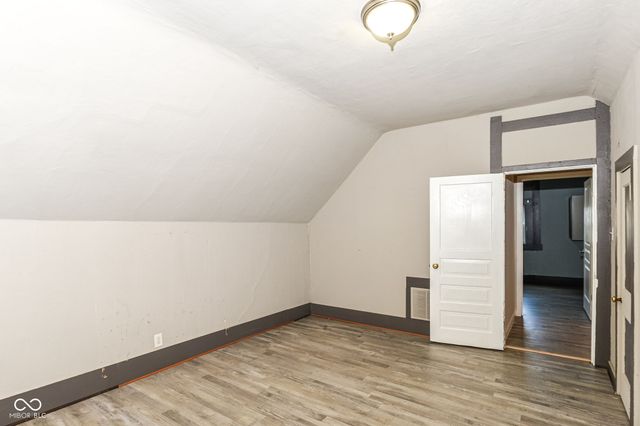 1928 N D Street, Elwood, IN 46036