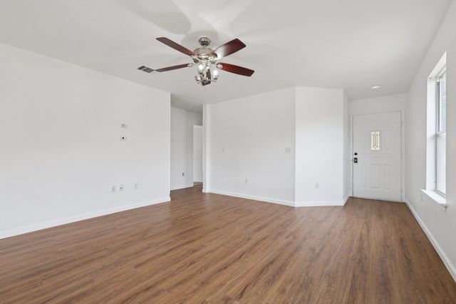 12617 Campana DR, Del Valle, TX 78617