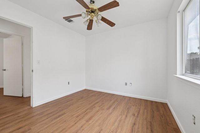 12617 Campana DR, Del Valle, TX 78617