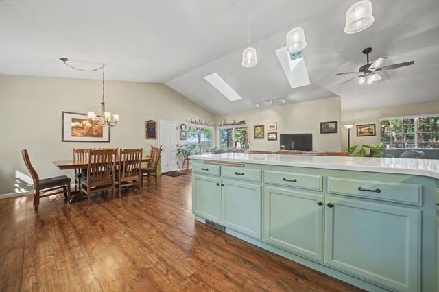 23871 Meadow Crest Dr, Pioneer, CA 95666