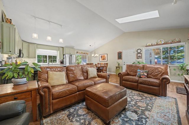 23871 Meadow Crest Dr, Pioneer, CA 95666