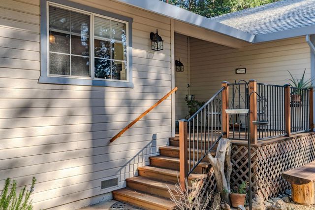 23871 Meadow Crest Dr, Pioneer, CA 95666