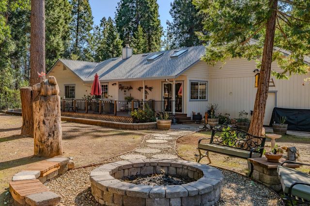 23871 Meadow Crest Dr, Pioneer, CA 95666