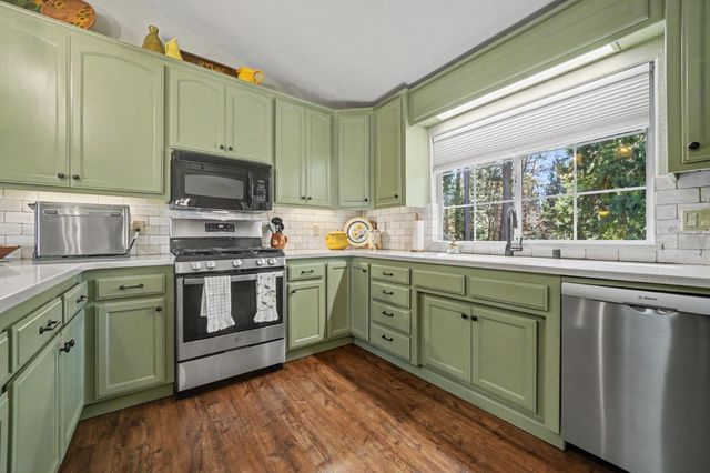 23871 Meadow Crest Dr, Pioneer, CA 95666