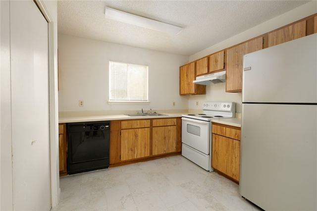 2003 Longmire Court 10, College Station, TX 77840