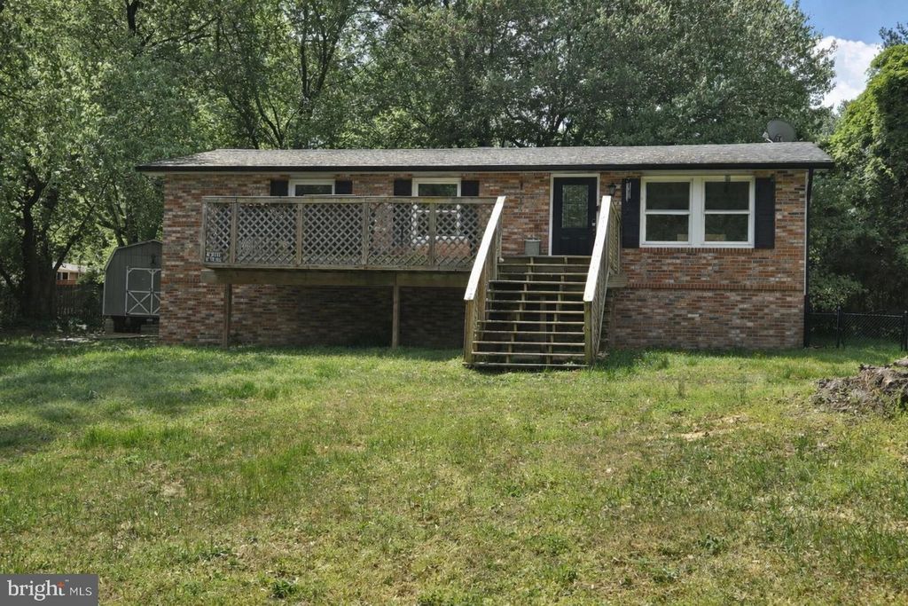 941 PAT LN, Huntingtown, MD 20639