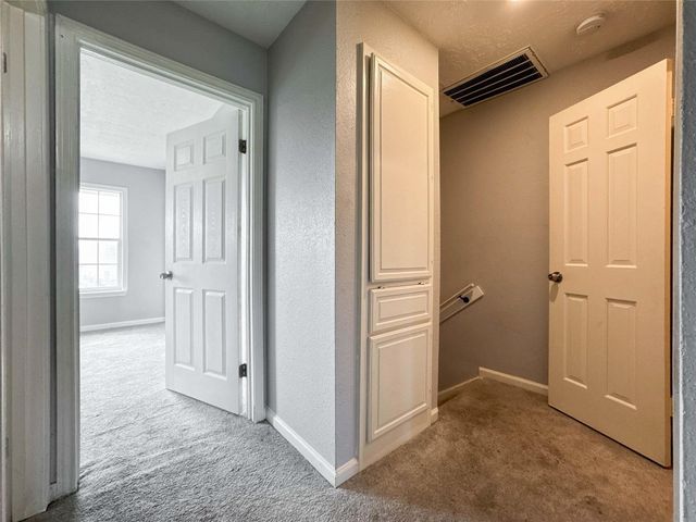 11873 Algonquin Drive, Houston, TX 77089