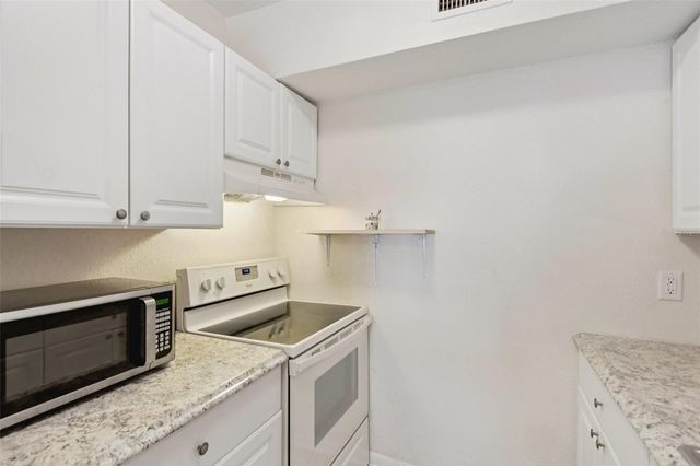 460 HOLLYHOCK LN, Spring Hill, FL 34606