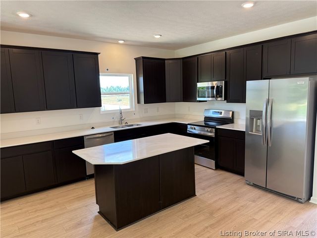 108 Chapel Road, Henryville, IN 47126