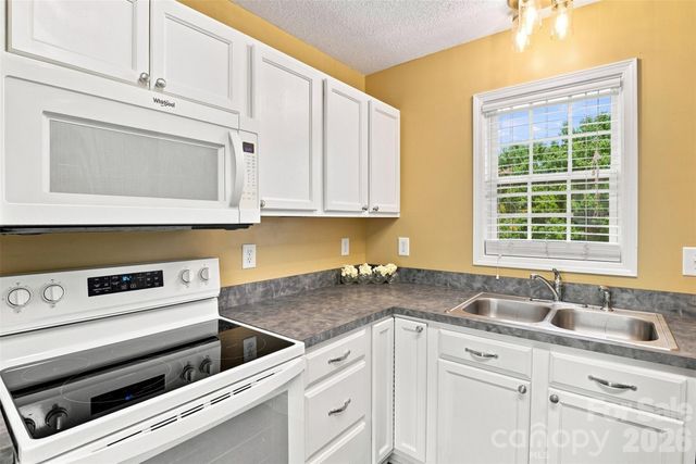 106 Locomotive Lane 201, Mooresville, NC 28115
