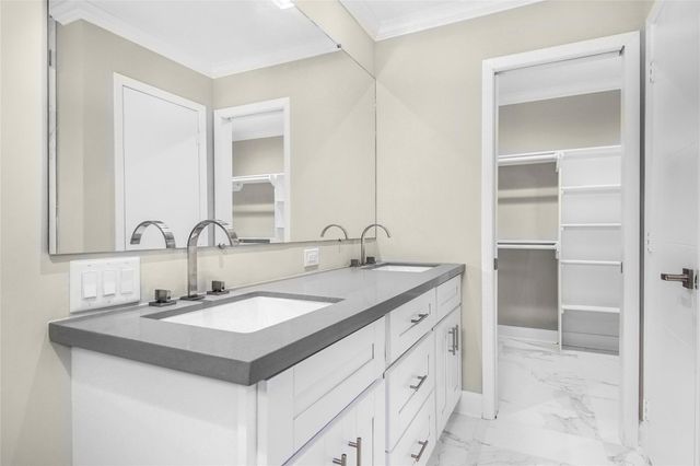 10710 Russett Drive, Houston, TX 77042