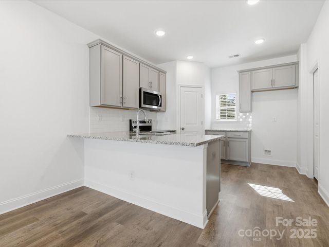 3132 Butler Hill Drive, Matthews, NC 28105