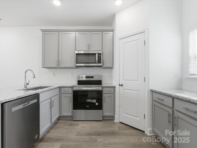 3132 Butler Hill Drive, Matthews, NC 28105