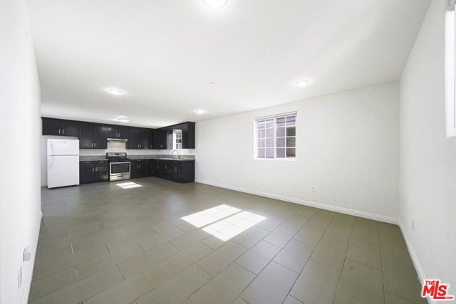 10952 Wilmington Avenue, Los Angeles, CA 90059