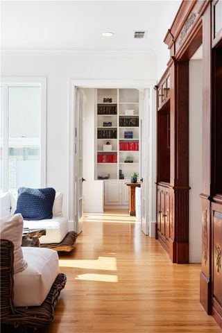 5001 Ocean Dr, Corpus Christi, TX 78412