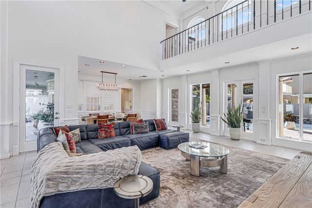 5001 Ocean Dr, Corpus Christi, TX 78412