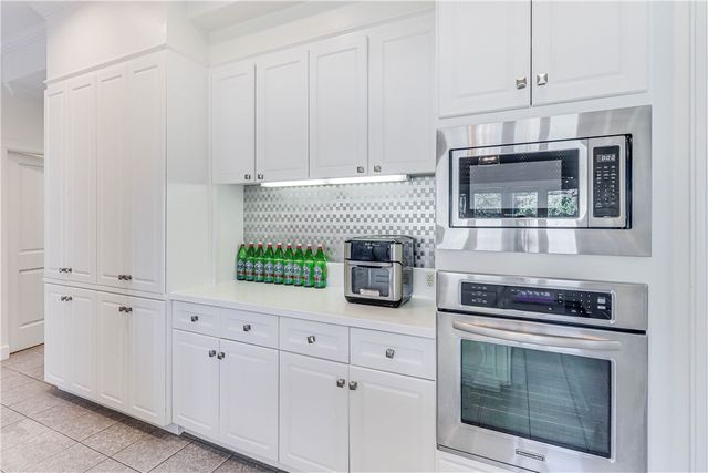 5001 Ocean Dr, Corpus Christi, TX 78412