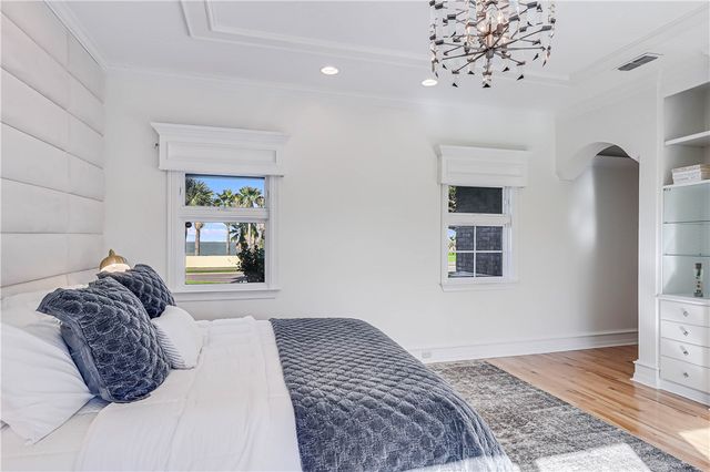 5001 Ocean Dr, Corpus Christi, TX 78412