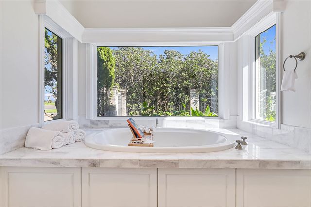 5001 Ocean Dr, Corpus Christi, TX 78412