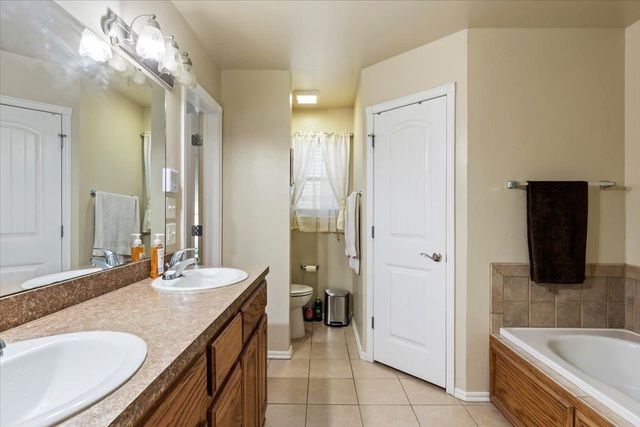 36 NE Jack Rabbit Dr, Fletcher, OK 73541