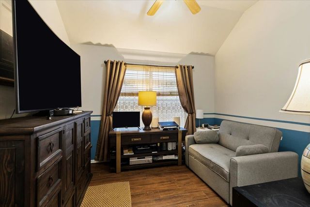 36 NE Jack Rabbit Dr, Fletcher, OK 73541