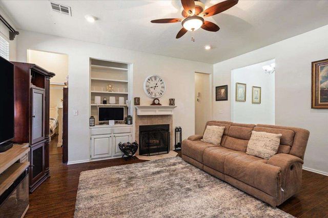 36 NE Jack Rabbit Dr, Fletcher, OK 73541