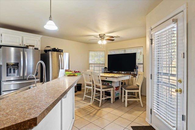 36 NE Jack Rabbit Dr, Fletcher, OK 73541