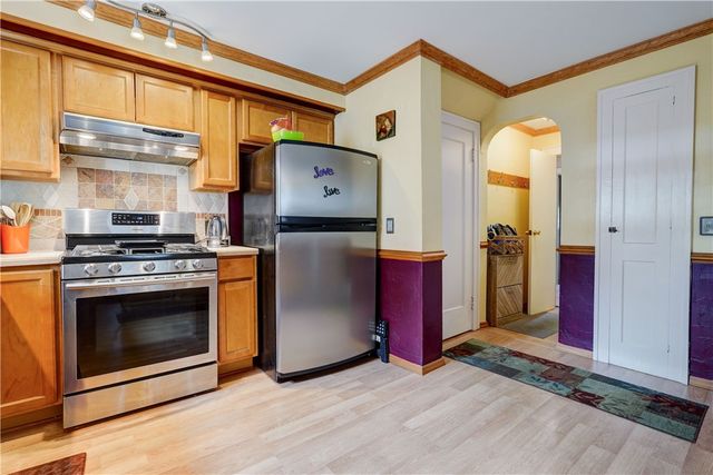 178 Kiniry Drive, Irondequoit, NY 14609