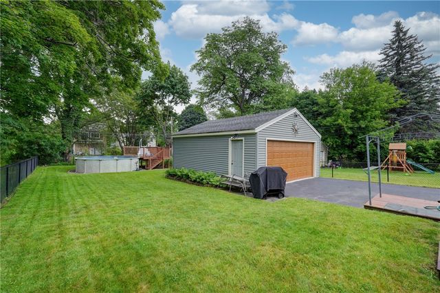 178 Kiniry Drive, Irondequoit, NY 14609