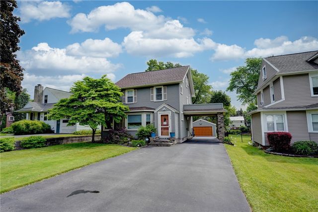 178 Kiniry Drive, Irondequoit, NY 14609