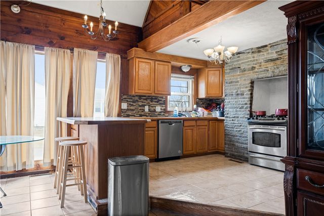 9 Bye Street, North Providence, RI 02911