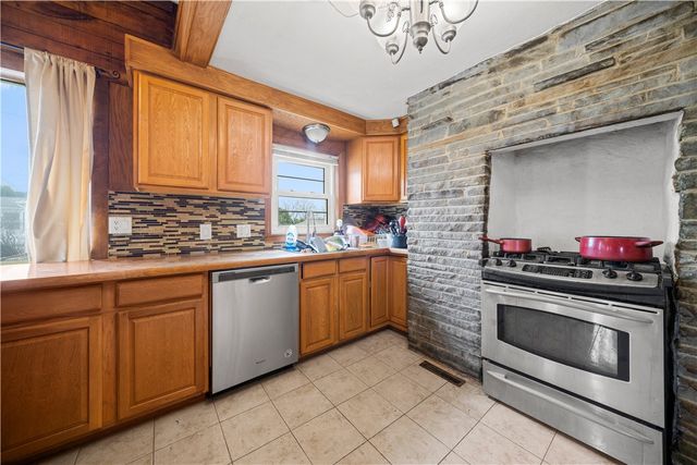 9 Bye Street, North Providence, RI 02911