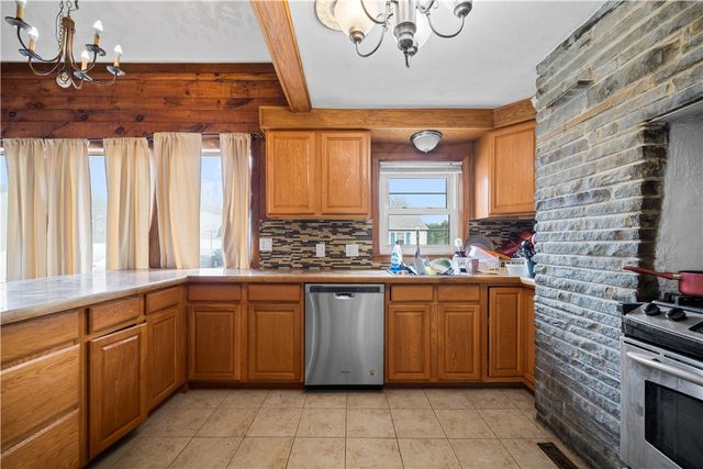 9 Bye Street, North Providence, RI 02911