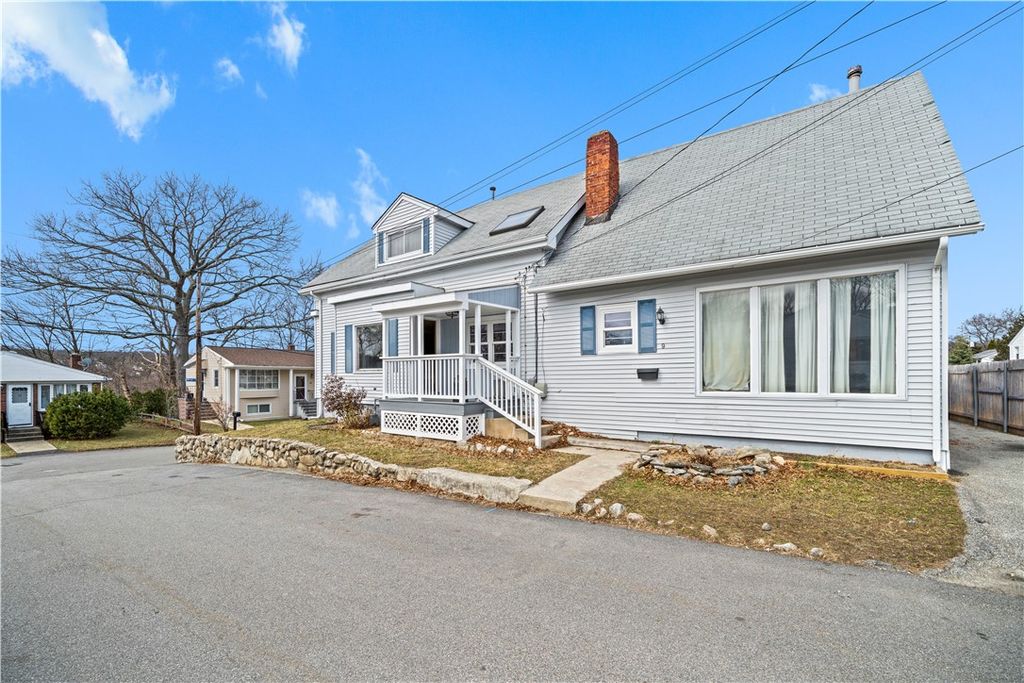 9 Bye Street, North Providence, RI 02911