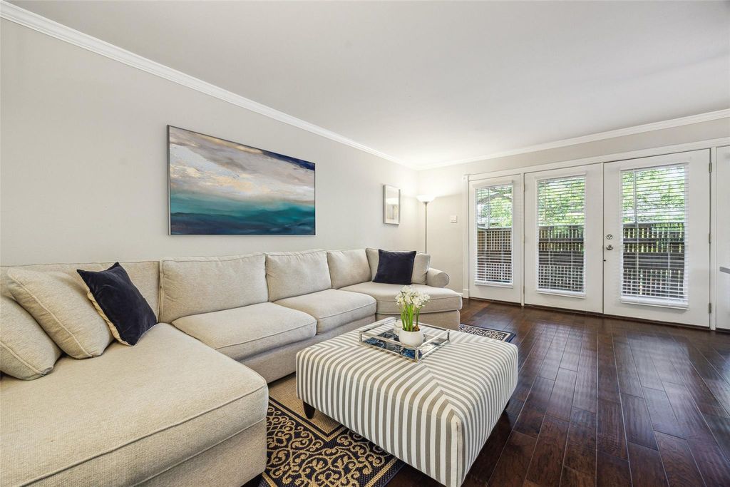 3944 W Alabama Street 12, Houston, TX 77027