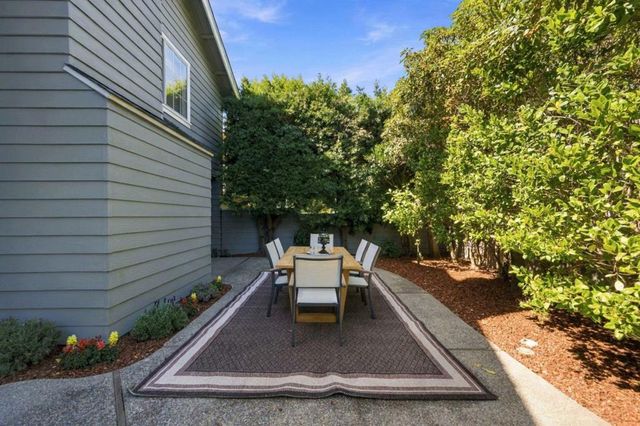 706 Newport Circle, Redwood City, CA 94065