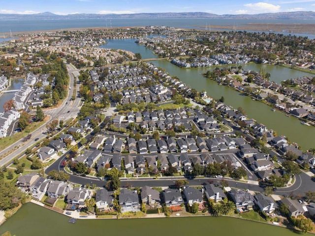 706 Newport Circle, Redwood City, CA 94065