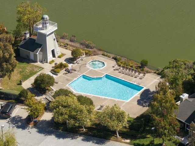 706 Newport Circle, Redwood City, CA 94065