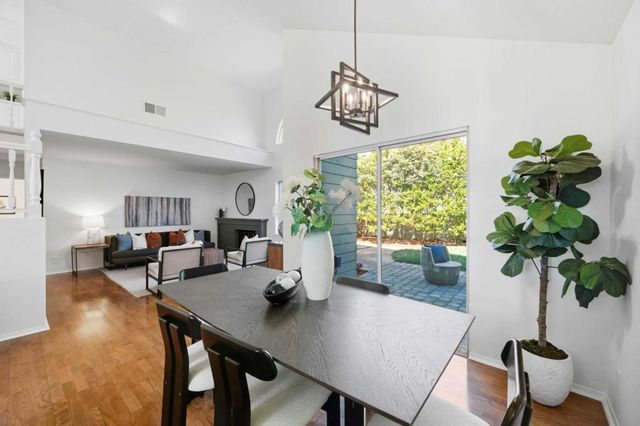 706 Newport Circle, Redwood City, CA 94065