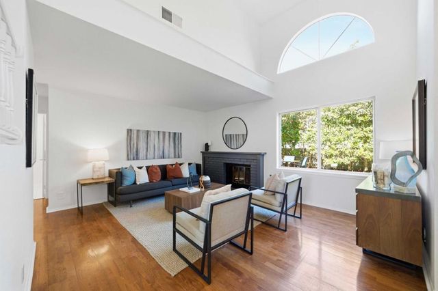 706 Newport Circle, Redwood City, CA 94065