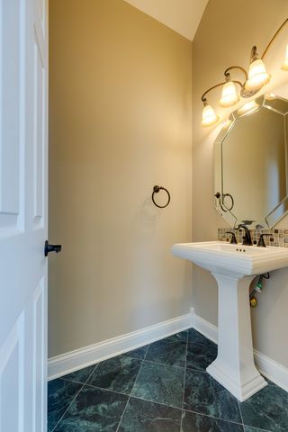 5172 Remington Drive, Brentwood, TN 37027